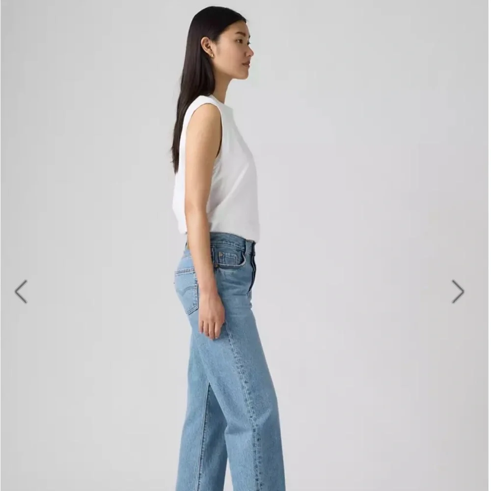 Levi's 501 90s Straight Leg Women's Jeans - Picture 3 of 5